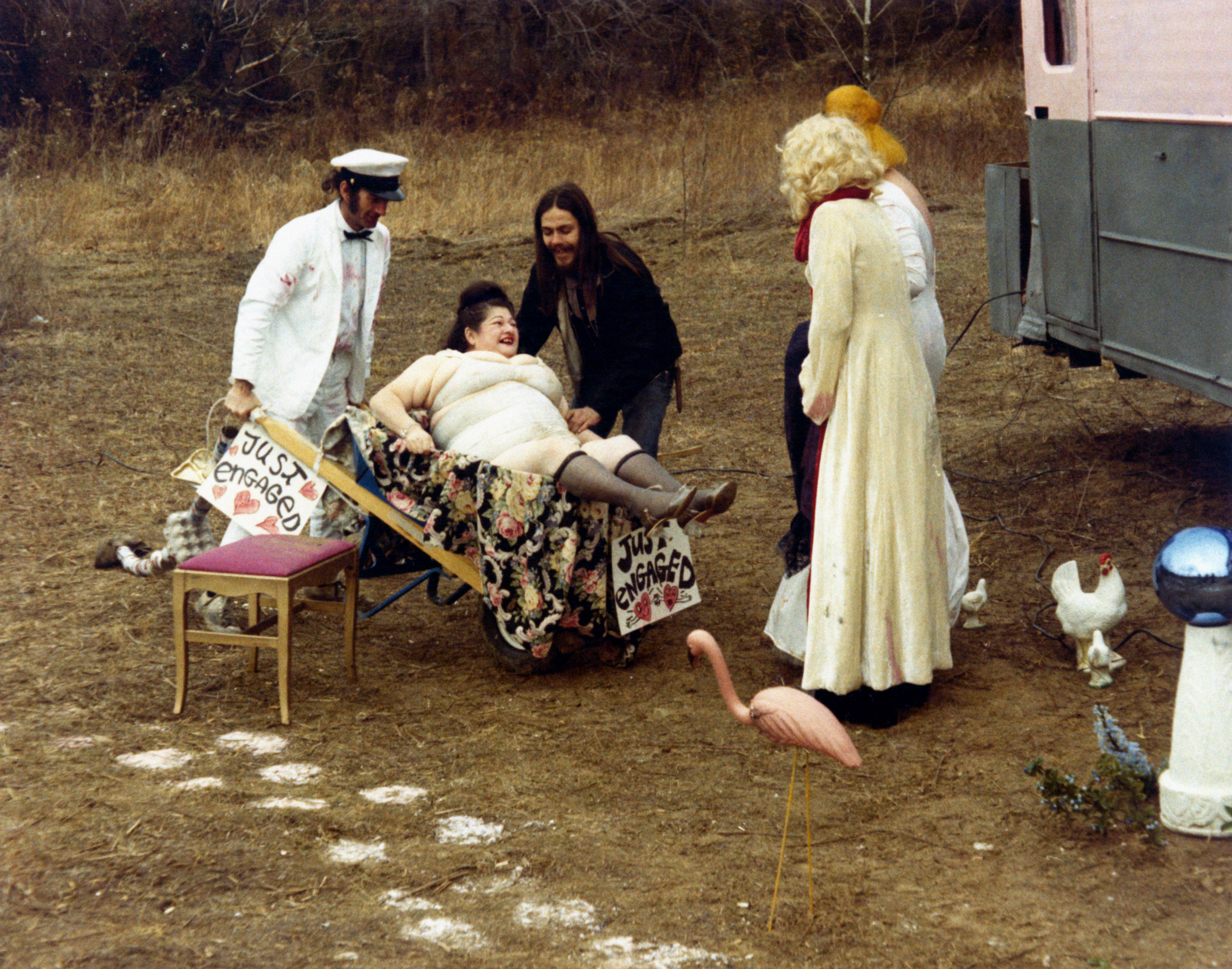 Paul Swift, Edith Massey, Danny Mills and Mary Vivian Pearce in Pink Flamingos